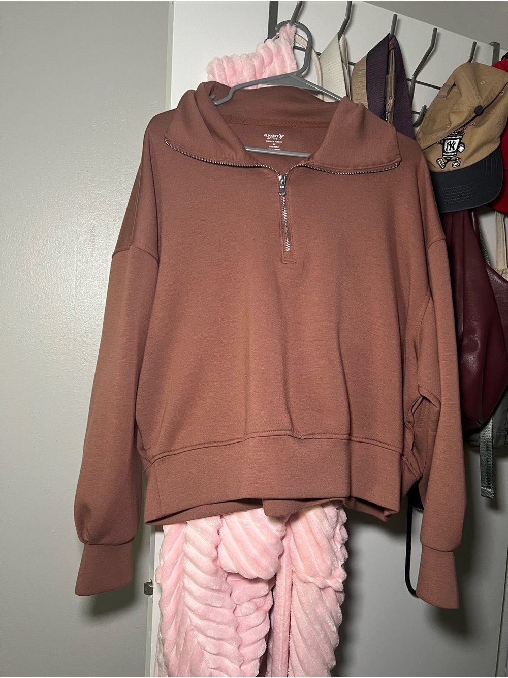 Old Navy Active Bounce Fleece- Half-Zip Pullover Sweatshirt